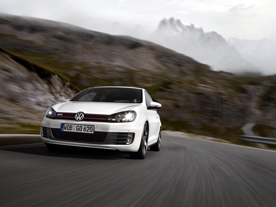  Volkswagen Golf GTi 2008 года  (фото 31 из 83)